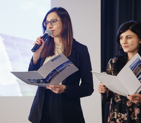 Marlena Machura, redaktor czasopisma "Mosty" oraz Anna Górska-Zychla, redaktor "Magazynu Autostrady"